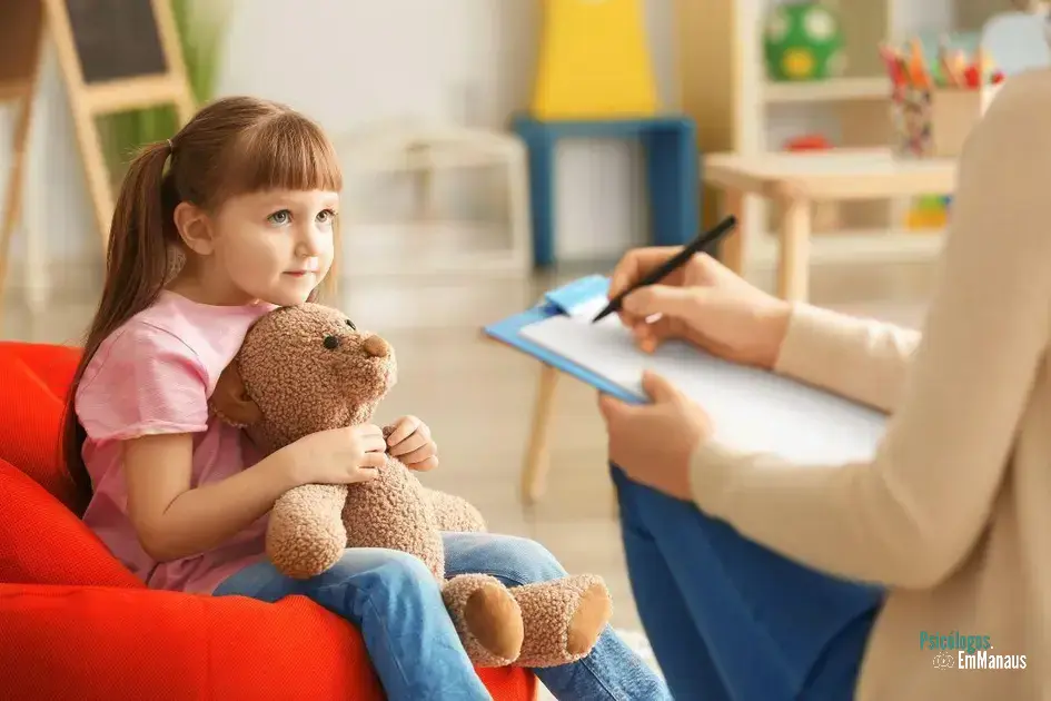 O que esperar de uma consulta com um psicólogo para bebês de 2 anos